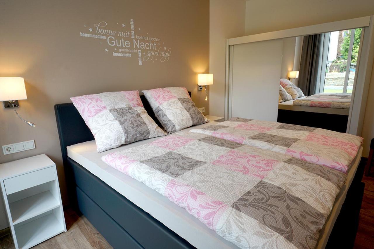 Neu Mont Royal Suiten 2 Bis 4 Personen Traben-Trarbach Exteriér fotografie