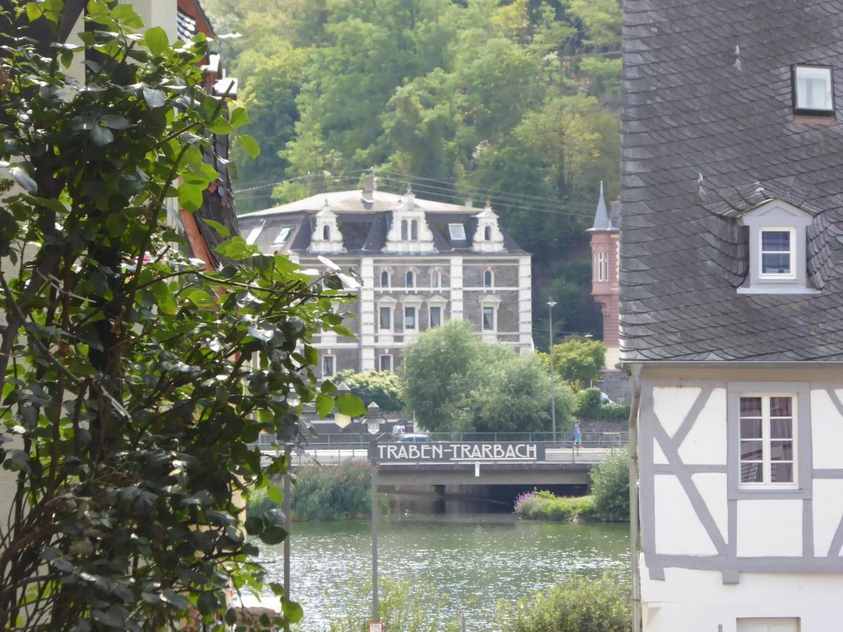 Neu Mont Royal Suiten 2 Bis 4 Personen Traben-Trarbach Exteriér fotografie